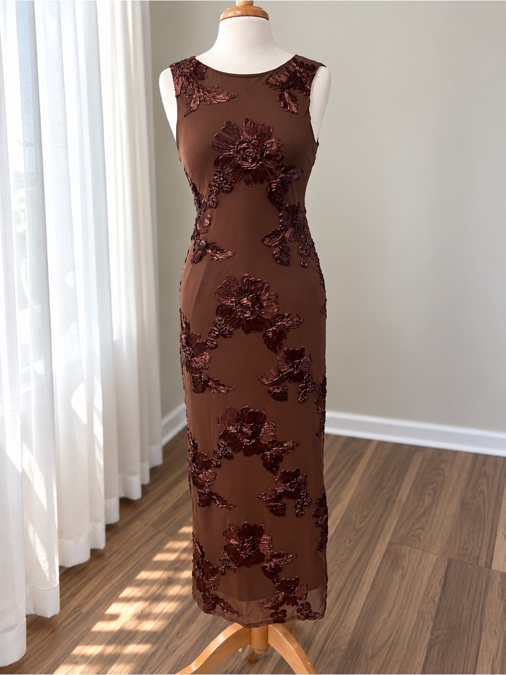 Altar’d State Brown Floral Appliqué Maxi Dress Size Large NWT